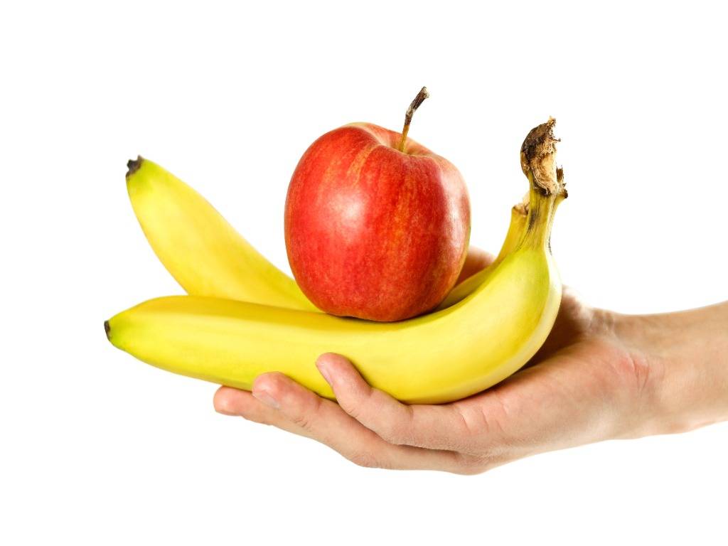 Co jest zdrowsze jabłko czy banan?