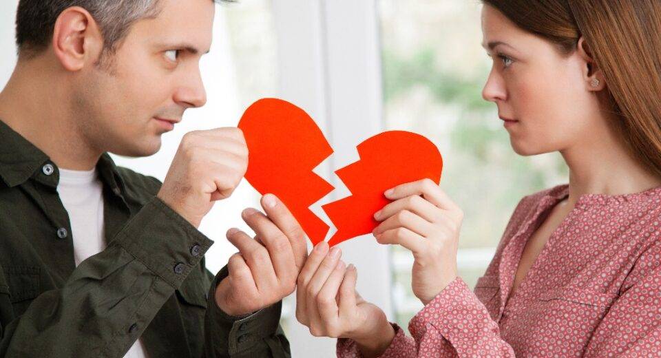 Po jakim czasie najczęściej rozpadają się związki?